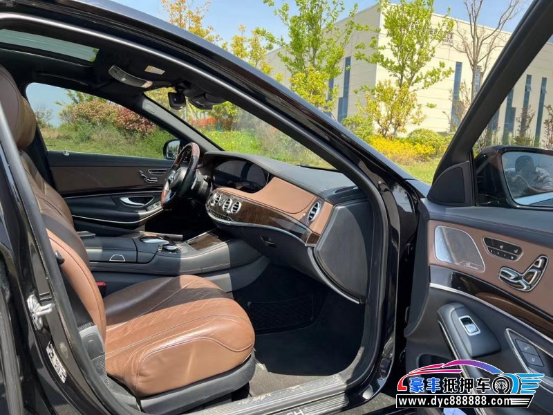 18年奔驰迈巴赫S级轿车抵押车出售