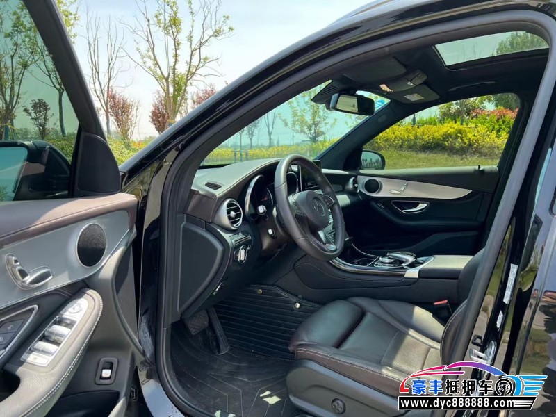 19年奔驰GL轿车抵押车出售