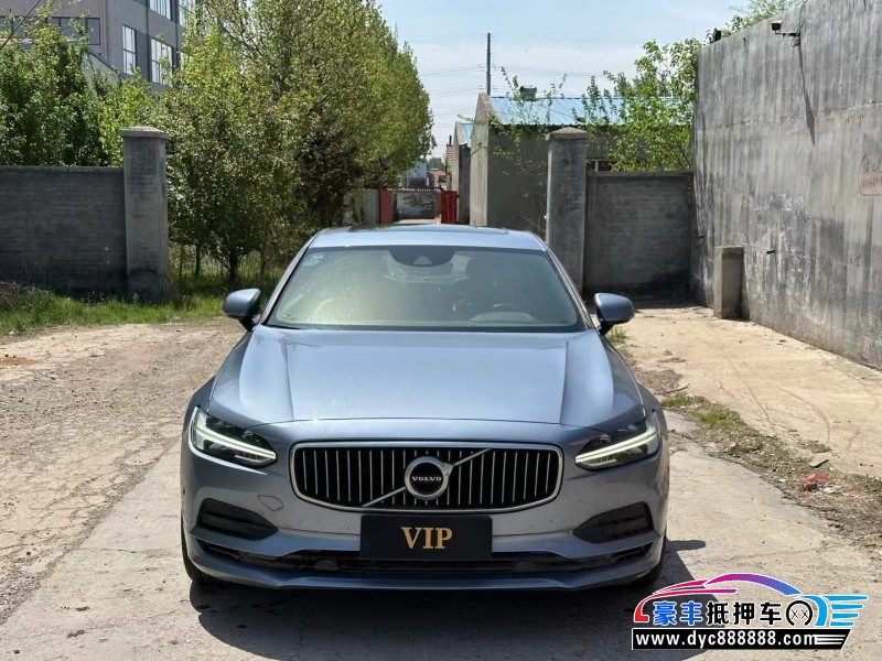 17年沃尔沃S90轿车抵押车出售