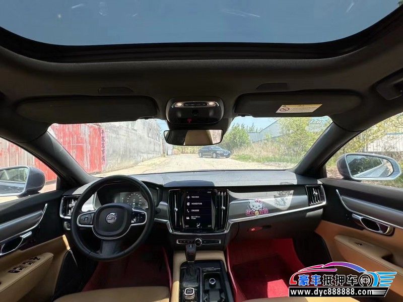 17年沃尔沃S90轿车抵押车出售