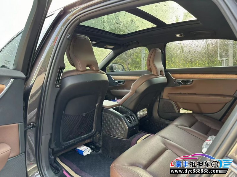 21年沃尔沃S90轿车抵押车出售