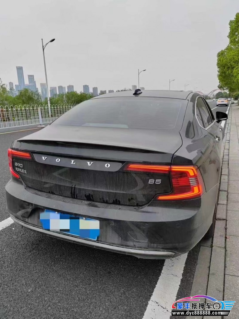 22年沃尔沃S90轿车抵押车出售