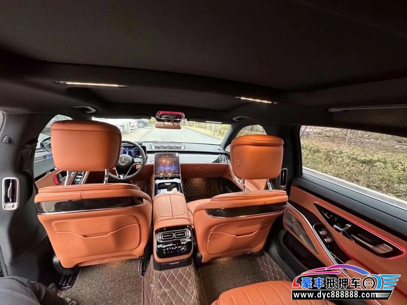 22年奔驰S轿车抵押车出售