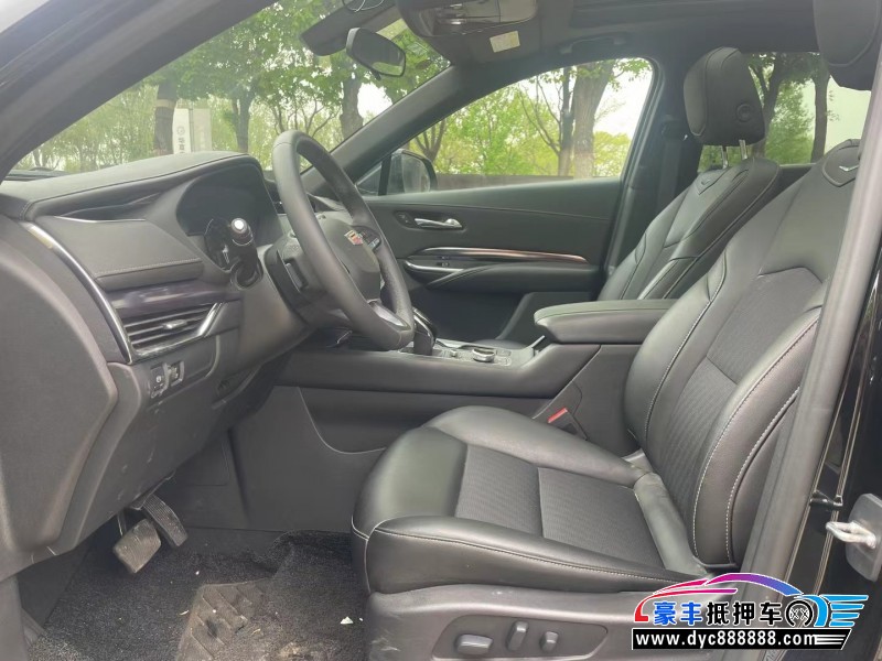 22年凯迪拉克XT4轿车抵押车出售