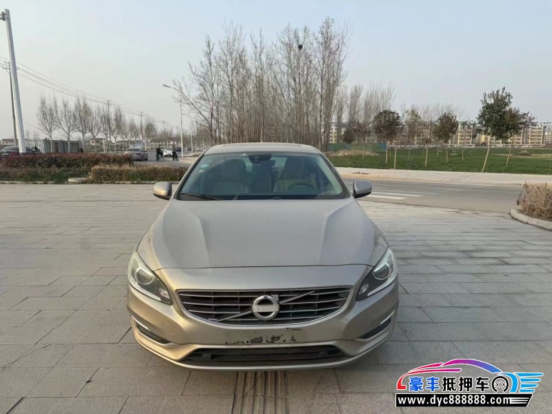 14年沃尔沃S60轿车抵押车出售