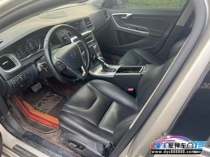 20年沃尔沃S60轿车抵押车出售