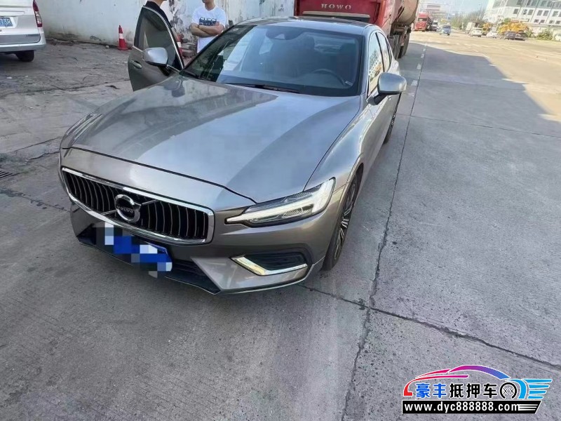 19年沃尔沃S60轿车抵押车出售