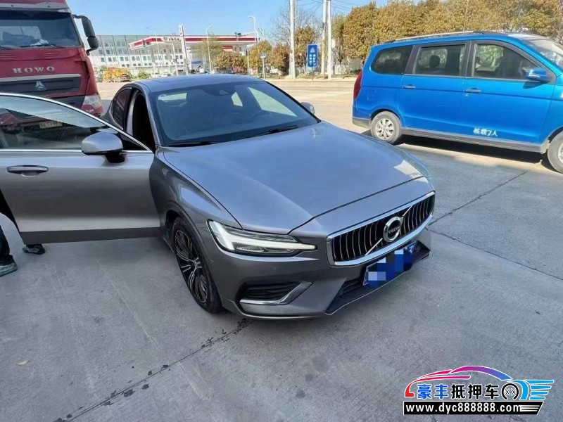 19年沃尔沃S60轿车抵押车出售