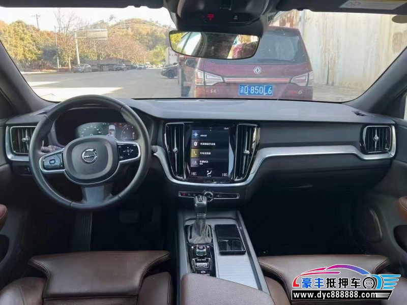 19年沃尔沃S60轿车抵押车出售