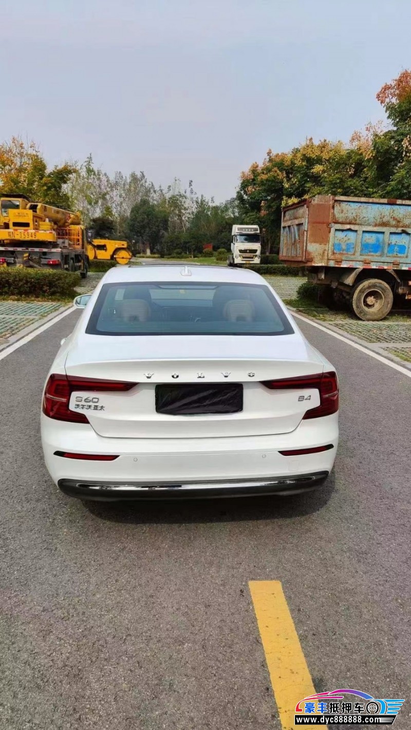 23年沃尔沃S60轿车抵押车出售