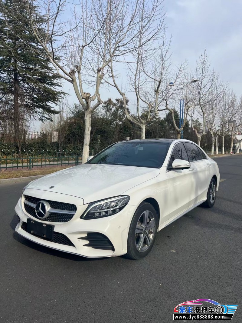 19年奔驰C轿车抵押车出售