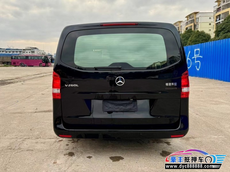 20年奔驰威霆轿车抵押车出售