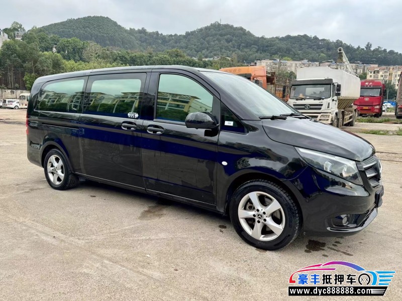 20年奔驰威霆轿车抵押车出售