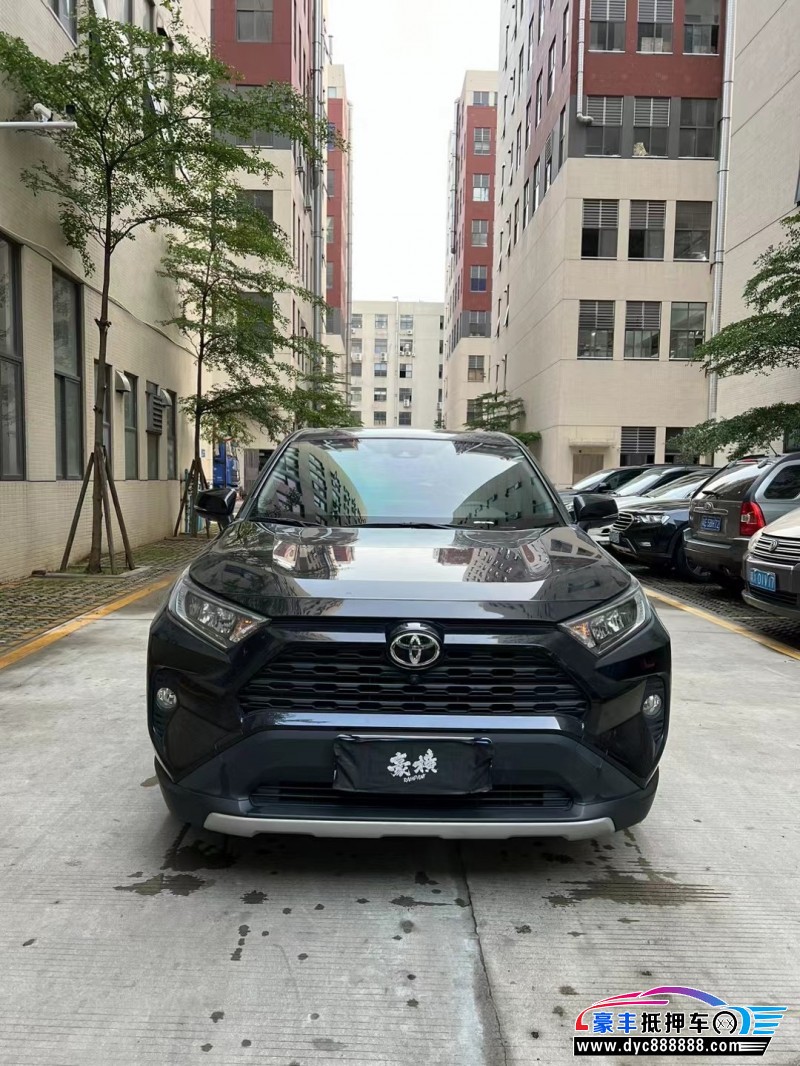 22年丰田RAV4轿车抵押车出售
