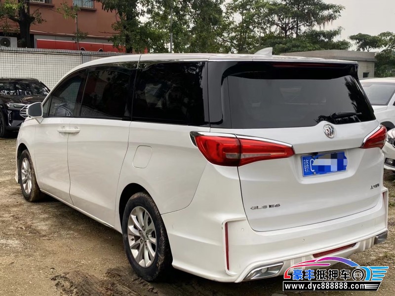 20年别克GL8轿车抵押车出售