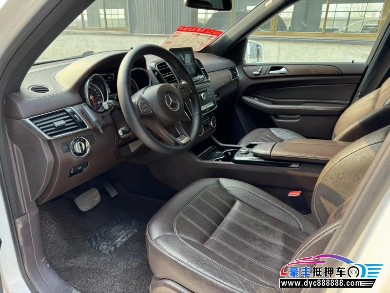 16年奔驰GLE轿车抵押车出售
