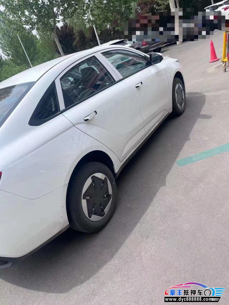 24年吉利几何轿车抵押车出售