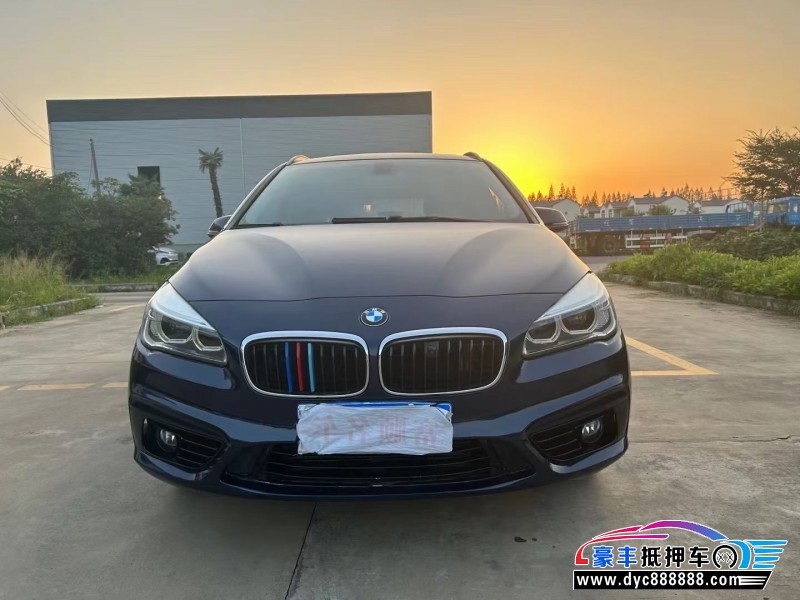 16年宝马2系轿车抵押车出售