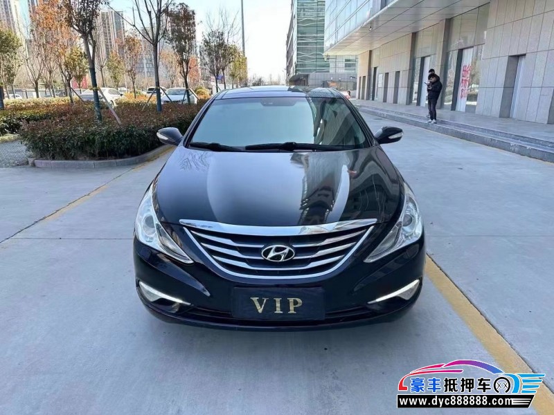 16年现代索纳塔八轿车抵押车出售