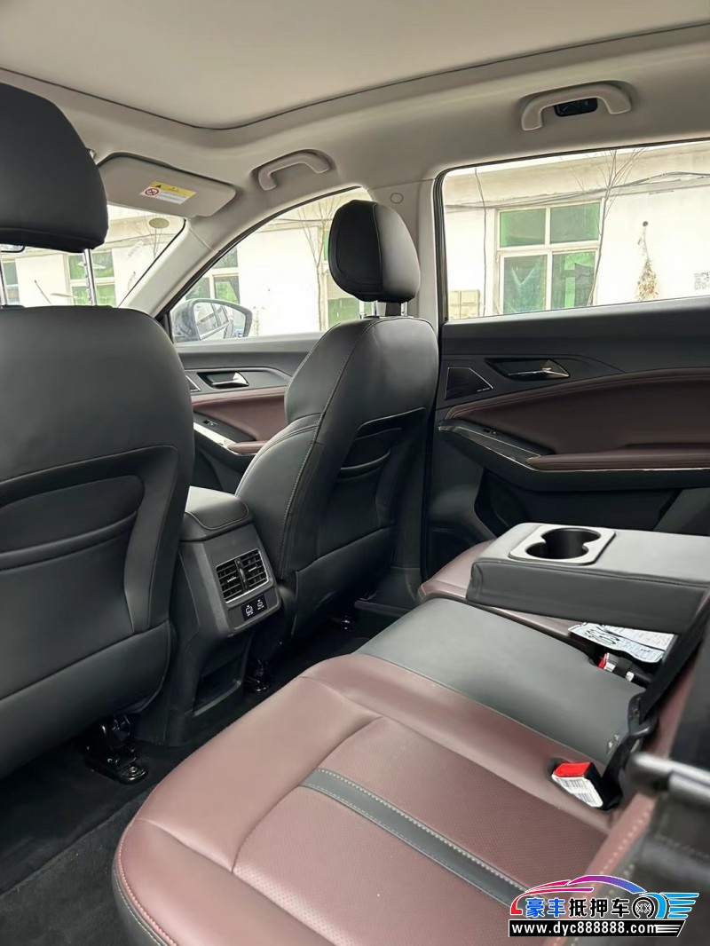 23年江淮思皓X8轿车抵押车出售