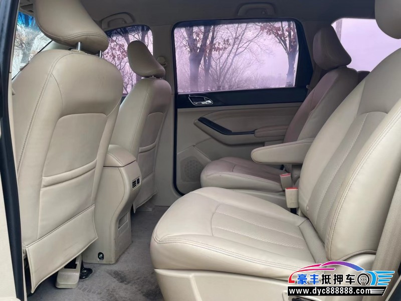 15年宝骏730轿车抵押车出售