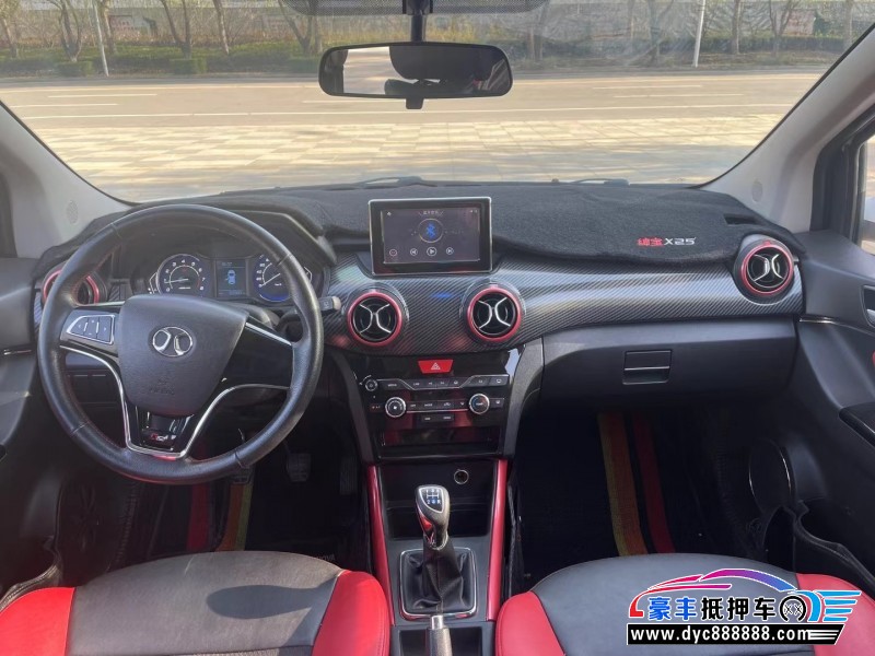 17年北汽绅宝X25轿车抵押车出售