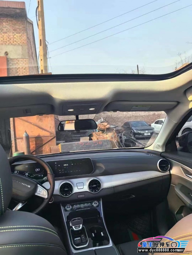 24年东风风行T5轿车抵押车出售