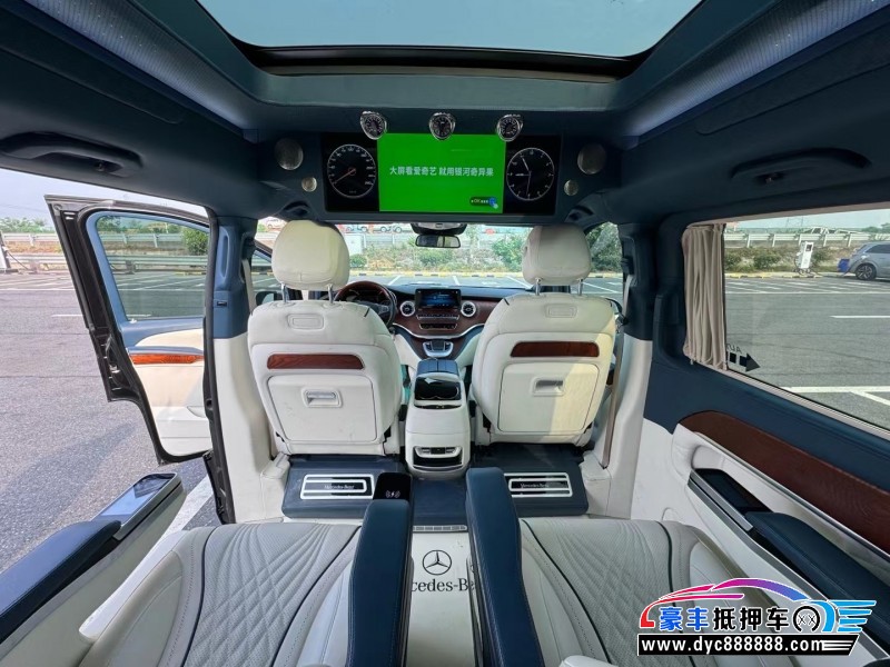 23年奔驰V轿车抵押车出售