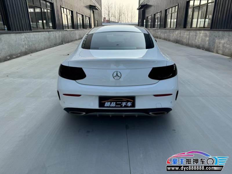 18年奔驰C轿车抵押车出售