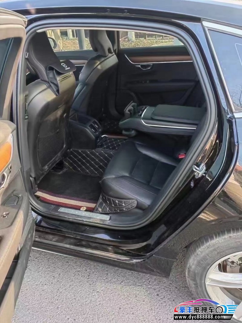 19年沃尔沃S90轿车抵押车出售