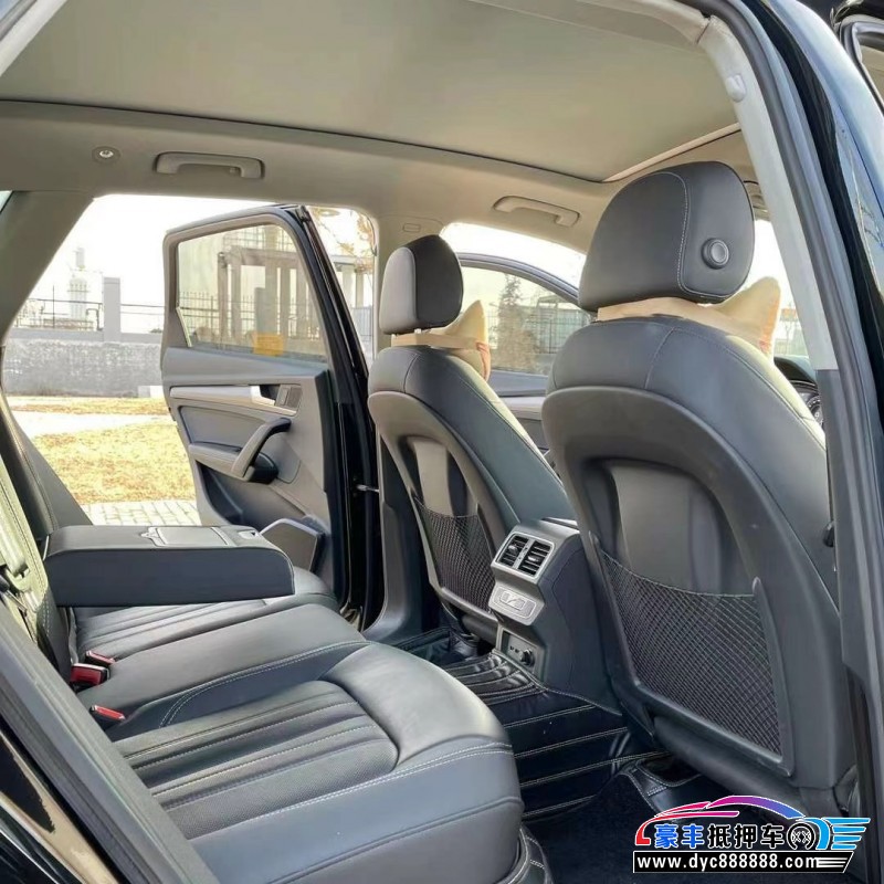 22年奥迪Q5轿车抵押车出售