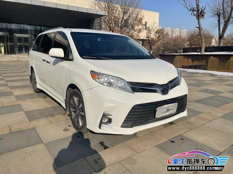 19年丰田塞纳轿车抵押车出售