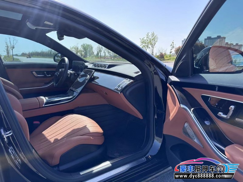 22年奔驰S轿车抵押车出售