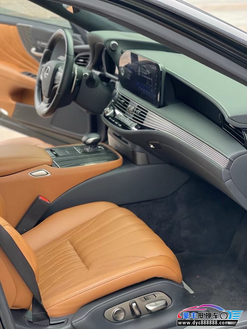 21年雷克萨斯LS轿车抵押车出售