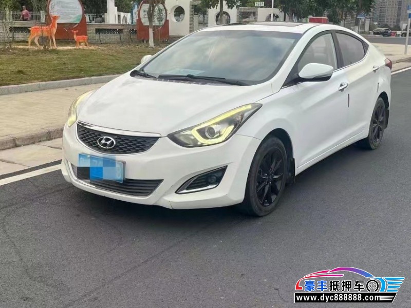 16年现代朗动轿车抵押车出售