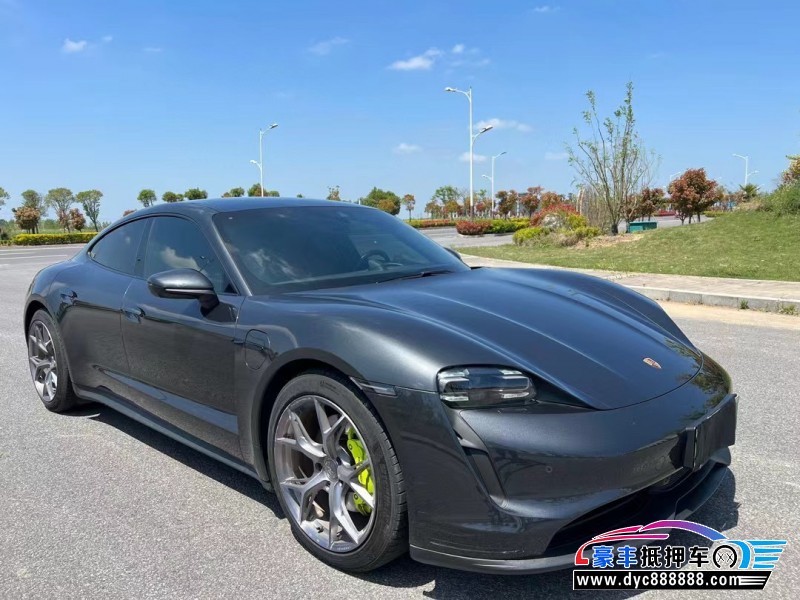 22年保时捷TaYcan轿车抵押车出售