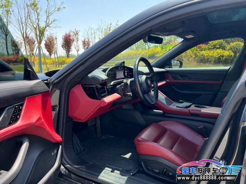 22年保时捷TaYcan轿车抵押车出售