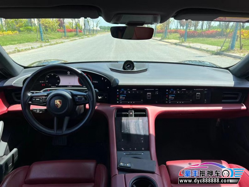 22年保时捷TaYcan轿车抵押车出售