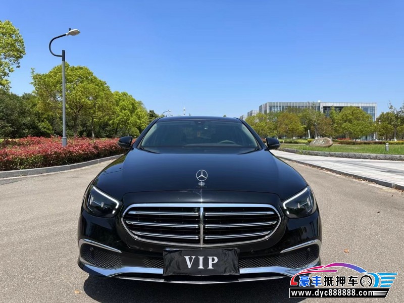 23年奔驰E轿车抵押车出售