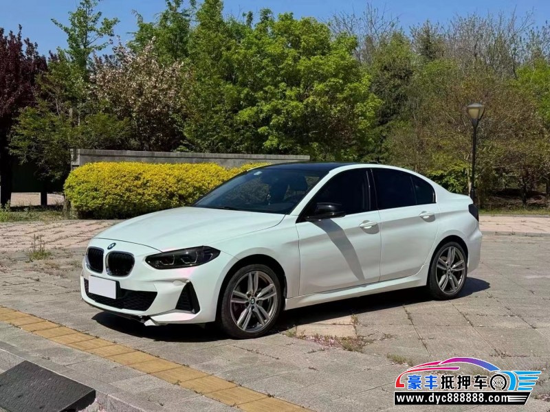 20年宝马1系轿车抵押车出售