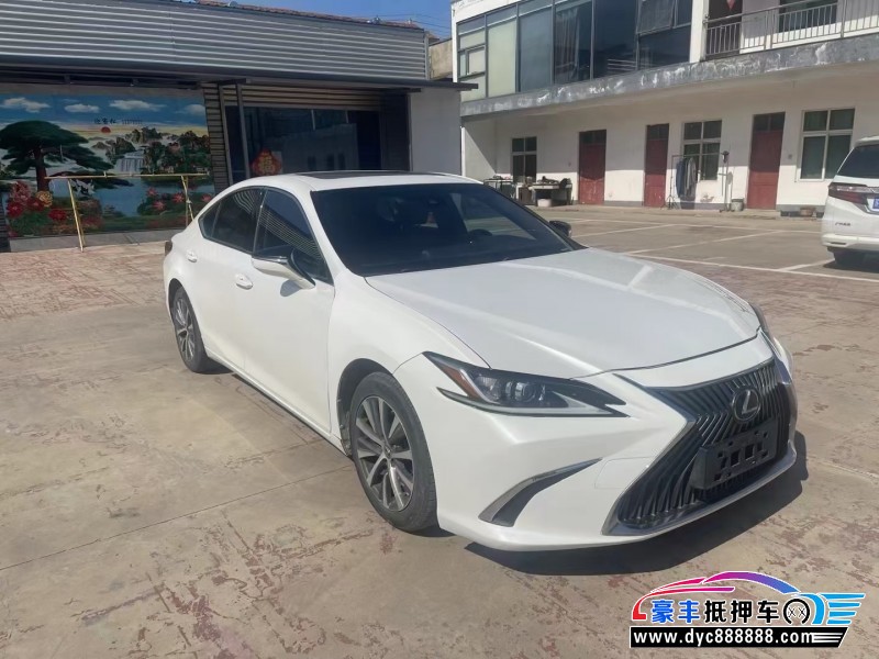 19年雷克萨斯ES轿车抵押车出售