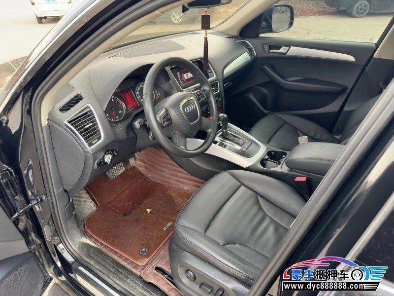 12年奥迪Q5轿车抵押车出售
