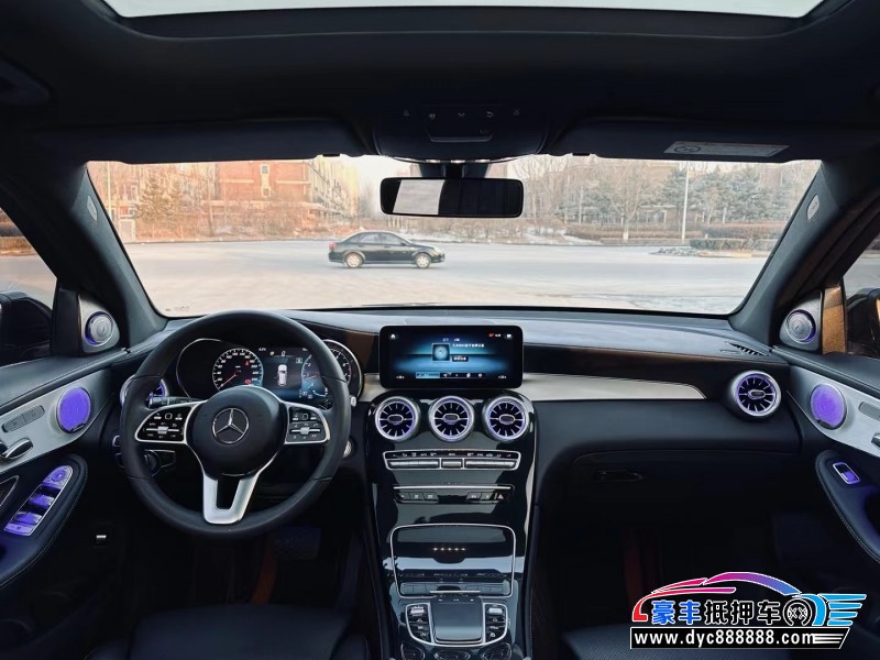 21年奔驰GLC轿车抵押车出售