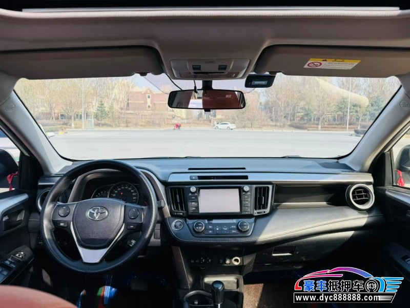 19年丰田RAV4轿车抵押车出售