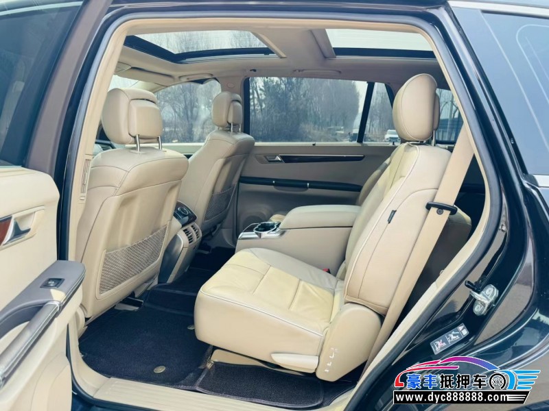 13年奔驰R轿车抵押车出售