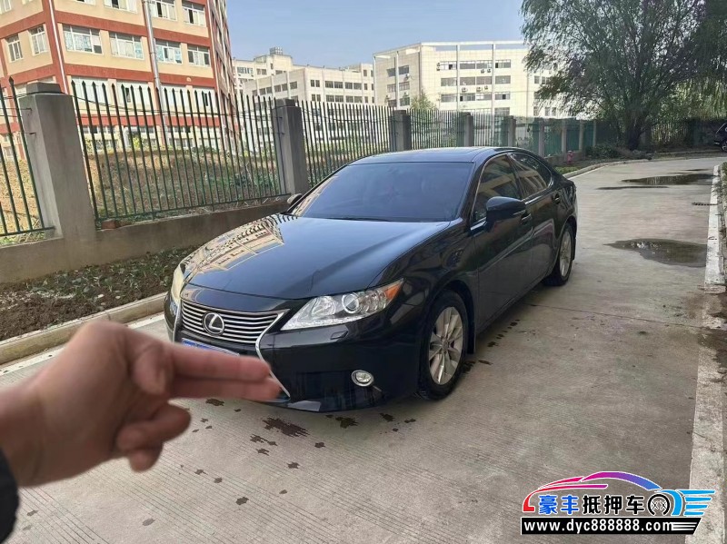 15年雷克萨斯ES轿车抵押车出售