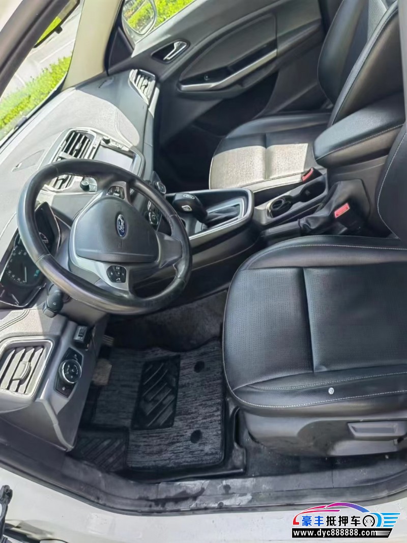 18年福特福睿斯轿车抵押车出售