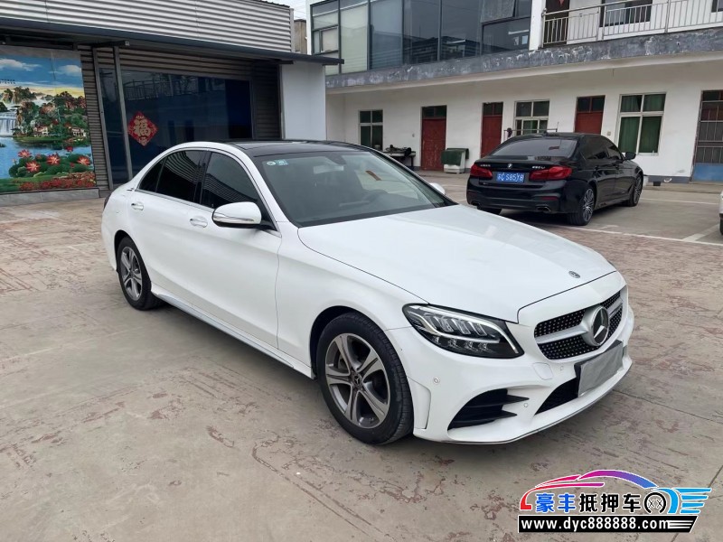 20年奔驰C轿车抵押车出售