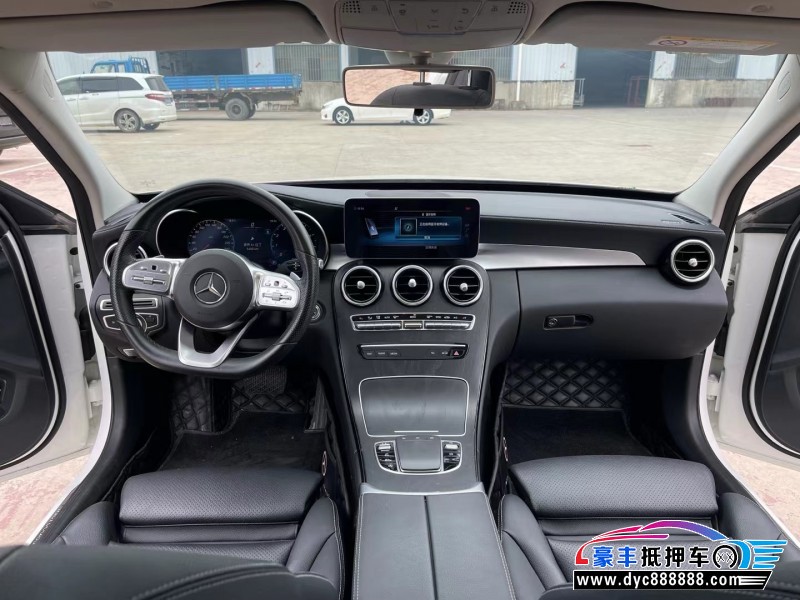 20年奔驰C轿车抵押车出售