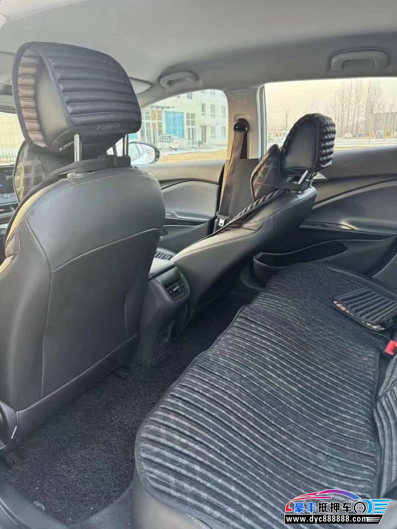 23年别克微蓝轿车抵押车出售